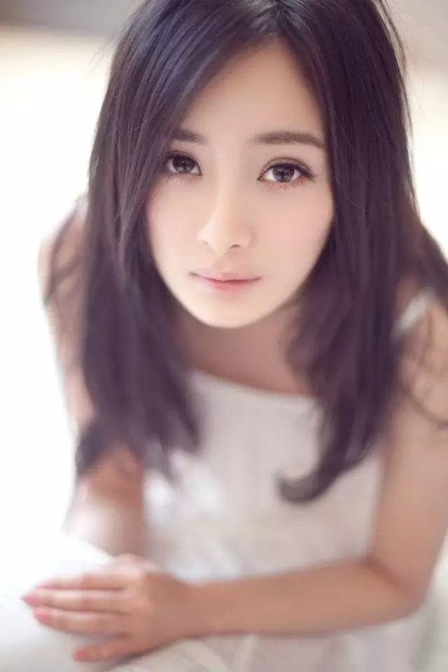 84间房主播跳舞 子弹玫瑰